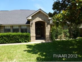 210 Texas St, Copperas Cove, TX 76522 - photo 2