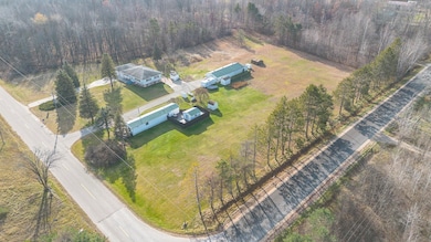 3532 S 10 Mile Rd, Breckenridge, MI 48615 - photo 3