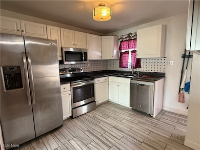 2609 S 7th St, Coshocton, OH 43812 - photo 4