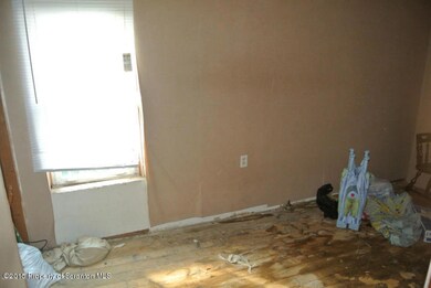 720 Eynon St, Scranton, PA 18504 - photo 5