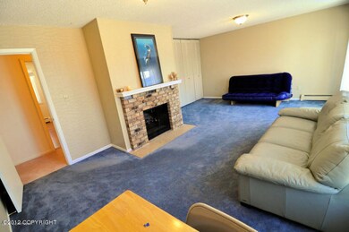 5th room or den