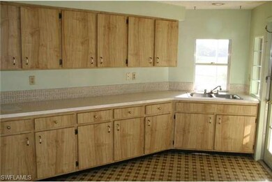 2401 43rd St SW, Naples, FL 34116 - photo 4