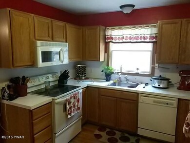 120 W Lilac Rd, Milford, PA 18337 - photo 3