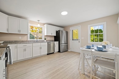 25 Pimental Dr, Seekonk, MA 02771 - photo 4