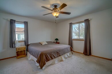 142 Gunther Dr, Evansville, WI 53536 - photo 5