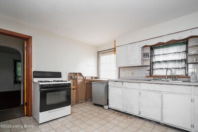 106 N 8th Street-14
