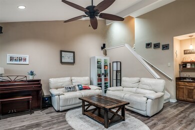 546 Briarcliff Dr, Garland, TX 75043 - photo 5