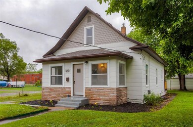 2526 Capitol Ave, Des Moines, IA 50317 - photo 3