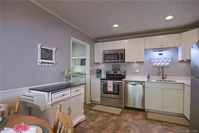 10 Waterford Ct, Asheville, NC 28806 - photo 5