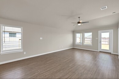 435 Jewett Meadow Dr, Magnolia, TX 77354 - photo 4