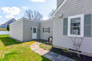 21 Weymouth St, Saco, ME 04072 - photo 5