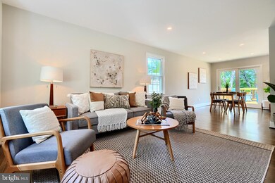 1004 Donington Cir, Towson, MD 21204 - photo 4