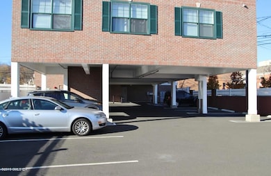 947 Hope St, Stamford, CT 06907 - photo 5