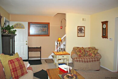14 Pheasant Ln, Wynantskill, NY 12198 - photo 3