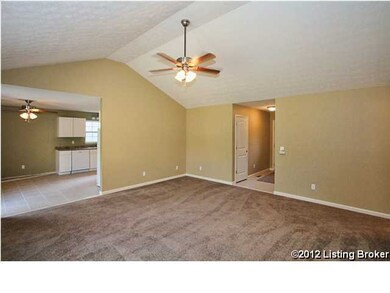 5920 E Manslick Rd, Louisville, KY 40219 - photo 2