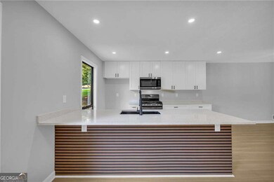 3346 Deshong Dr, Stone Mountain, GA 30087 - photo 7