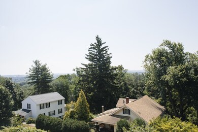 35 Hillcrest Ave, Worcester, MA 01602 - photo 5