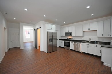 132East13thSt_7