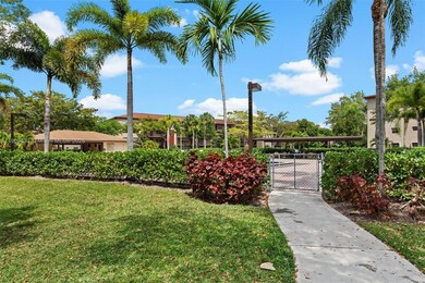 13550 SW 6th Ct unit 308A, Pembroke Pines, FL 33027 - photo 4