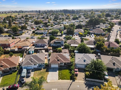 120 Gardenia Way, East Palo Alto, CA 94303 - photo 3