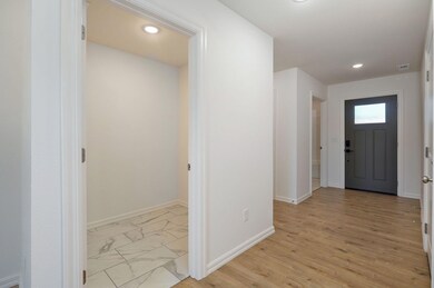 5550 W Mangrove St-7