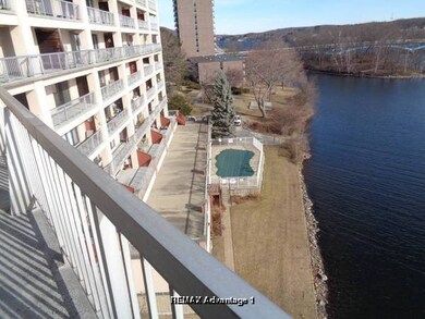 The Lakeshore Condominiums unit 514, Worcester, MA 01604 - photo 4