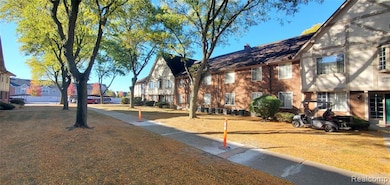 30224 Southfield Rd, Southfield, MI 48076 - photo 3