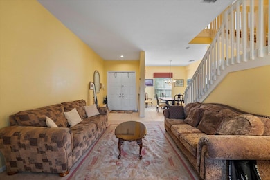 5002 Victoria Cir, West Palm Beach, FL 33409 - photo 5