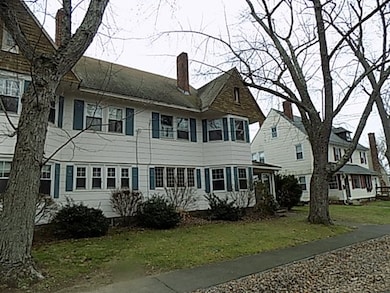 51 Bancroft Park, Hopedale, MA 01747 - photo 2