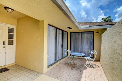 4 S Lakeshore Dr, Hypoluxo, FL 33462 - photo 2