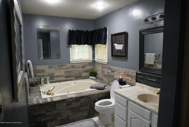 208 Bear Run Dr, Drums, PA 18222 - photo 5