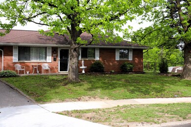 706 Bobs Ct, Beech Grove, IN 46107 - photo 3