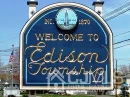 42 Rieder Rd, Edison, NJ 08817 - photo 2