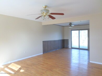 110 Walchest Dr, Toms River, NJ 08753 - photo 4