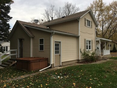 302 N Randolph St, Princeton, IL 61356 - photo 3