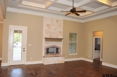 1422 Hubbard Dr, Tyler, TX 75703 - photo 2