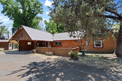 2958 freeland rd, central point-57