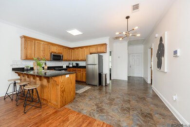 8952 Pecan Tree Dr, Baton Rouge, LA 70810 - photo 4