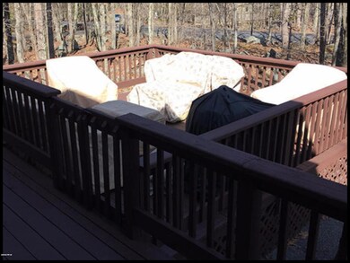 800 W Whippletree Ct, Lords Valley, PA 18428 - photo 5