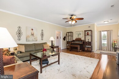 7110 Radford Dr, Fredericksburg, VA 22407 - photo 6