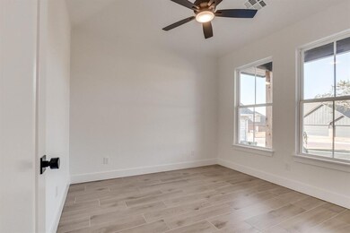 11704 NW 102nd St, Yukon, OK 73099 - photo 5