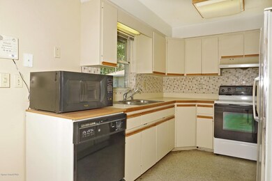 631 Amor Dr-15