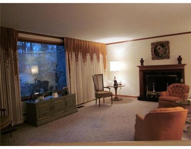 51 E Hill Dr, Cranston, RI 02920 - photo 3