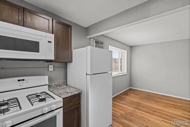 1108 Bates St, Saint Louis, MO 63111 - photo 7