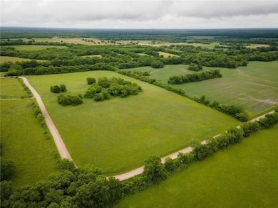 44507 E 349th St, Creighton, MO 64739 - photo 3