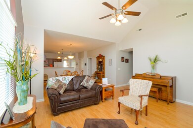 201 Johnstone Dr, Dickson, TN 37055 - photo 4