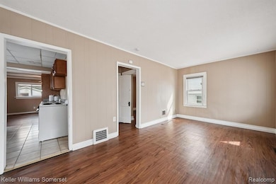 1511 E Harry Ave, Hazel Park, MI 48030 - photo 7