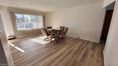 12215 Bliss Ct, Sterling Heights, MI 48312 - photo 5