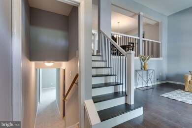 6037 Ticonderoga Ct, Burke, VA 22015 - photo 4