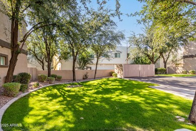 3006 N 37th St unit 8, Phoenix, AZ 85018 - photo 6